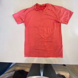 Lululemon mens shirt